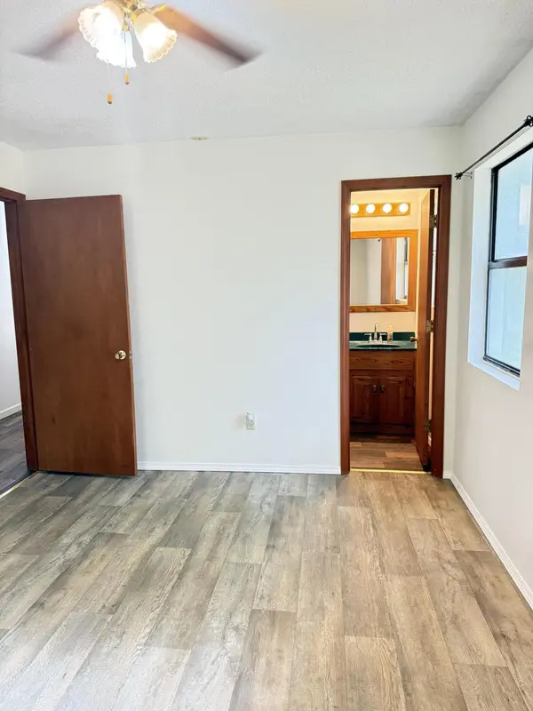 6493 County Road 8640, West Plains, MO 65775