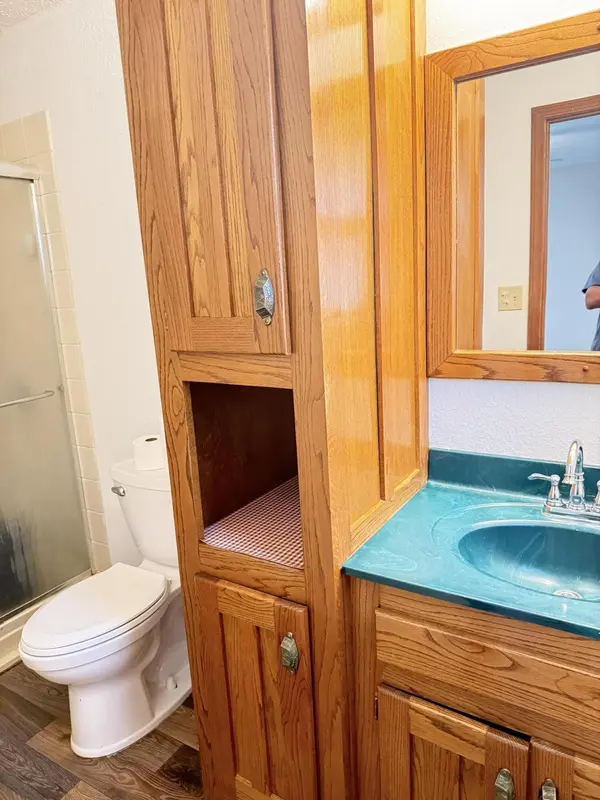 6493 County Road 8640, West Plains, MO 65775