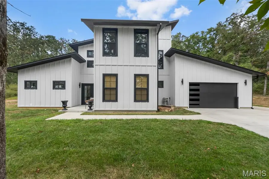 503 N Deer TRL, Fredericktown, MO 63645
