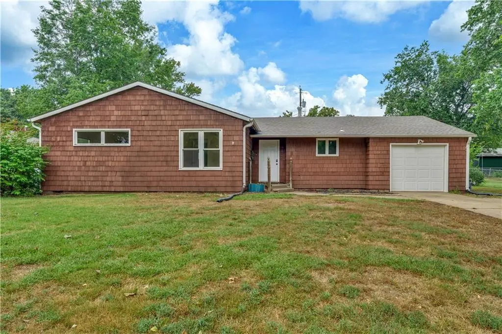 1339 Ward Pkwy, Topeka, KS 66604