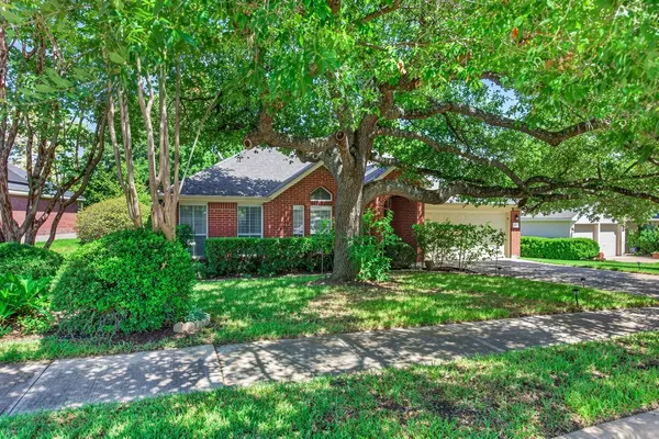 1402 Club Chase DR, Pflugerville, TX 78660