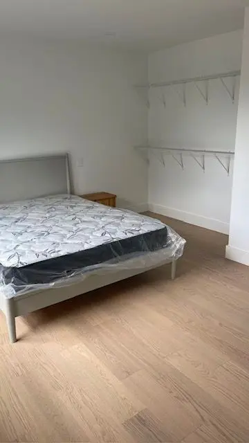 35 Denison AVE #301, Toronto C01, ON M5T 2M6