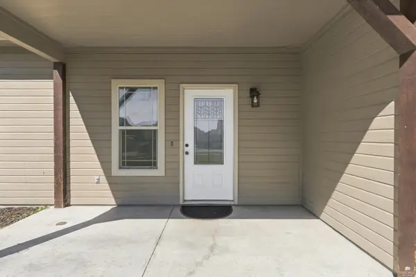 3324 Half Full DR, Manhattan, KS 66502