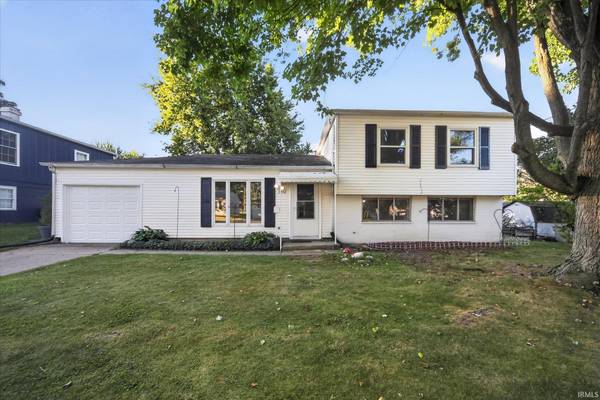 1450 Oakdale DR, South Bend, IN 46614-2762