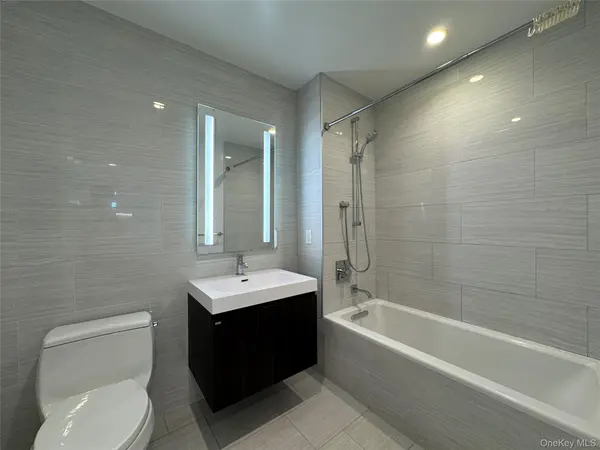 131-05 40, Flushing, NY 11354
