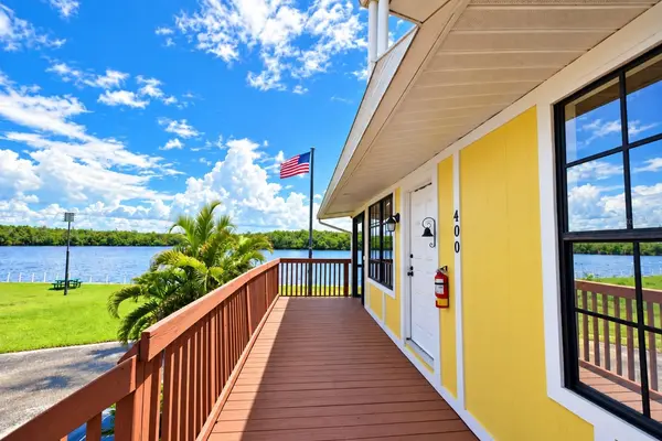 202 BROADWAY ST E #400, Everglades City, FL 34139