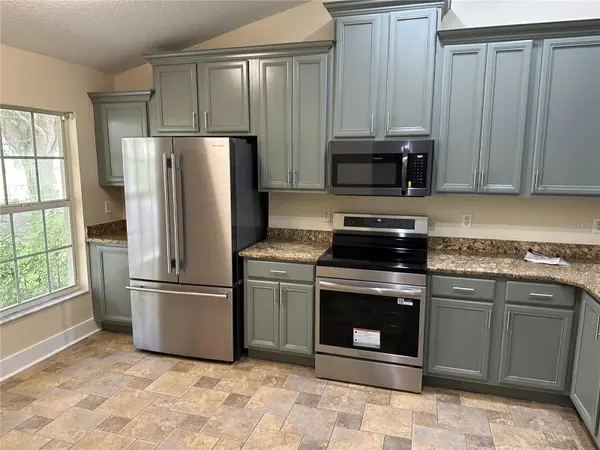 10 SUNNYSIDE DR, Clermont, FL 34711