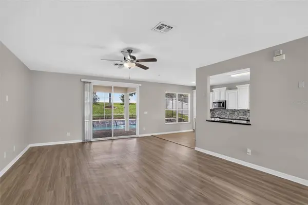 2803 EAGLE LAKE DR, Clermont, FL 34711