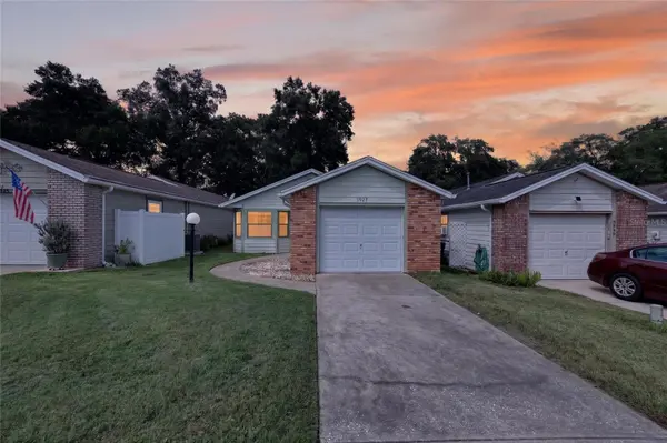 3927 NE 22ND LN, Ocala, FL 34470