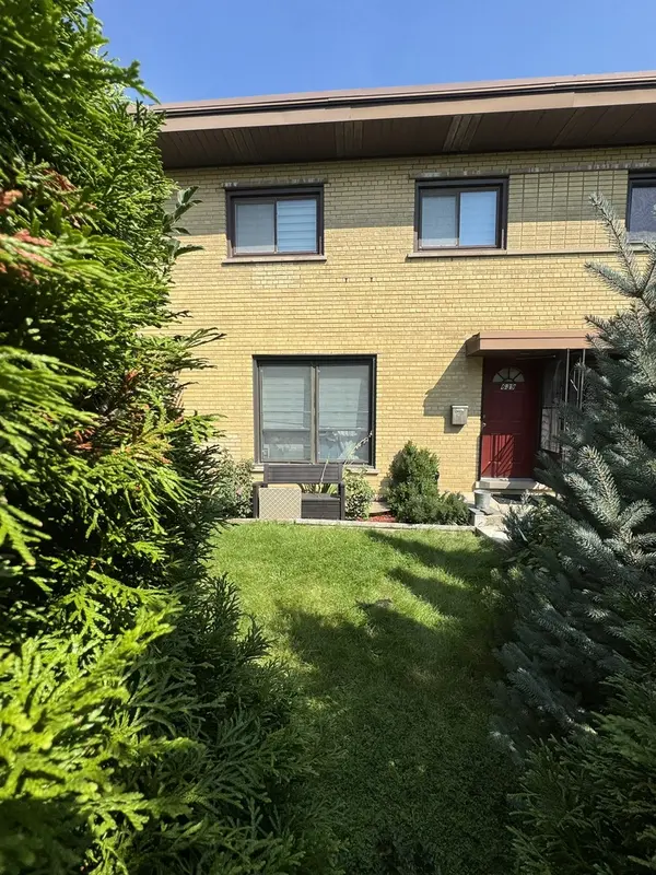 639 Maple CT, Mount Prospect, IL 60056