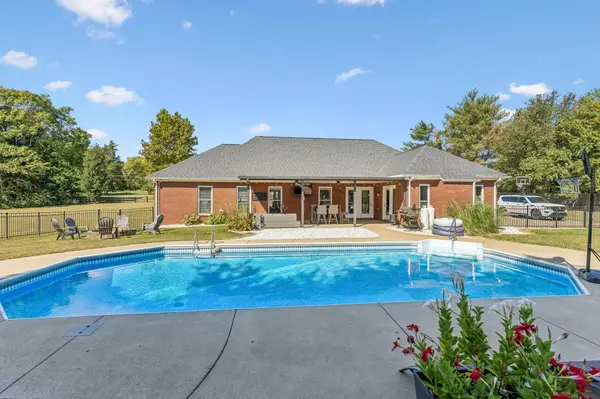 2875 Pulaski Hwy, Columbia, TN 38401