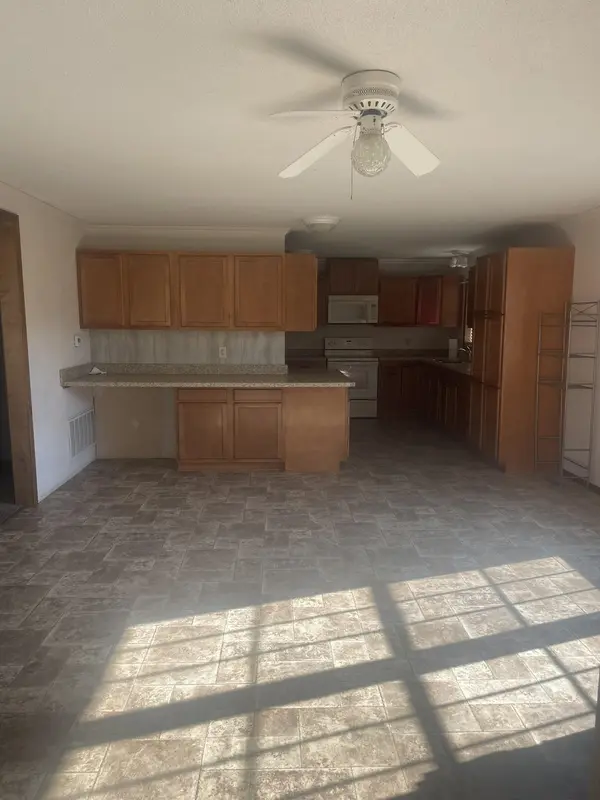 1107 Main, Kiowa, KS 67070