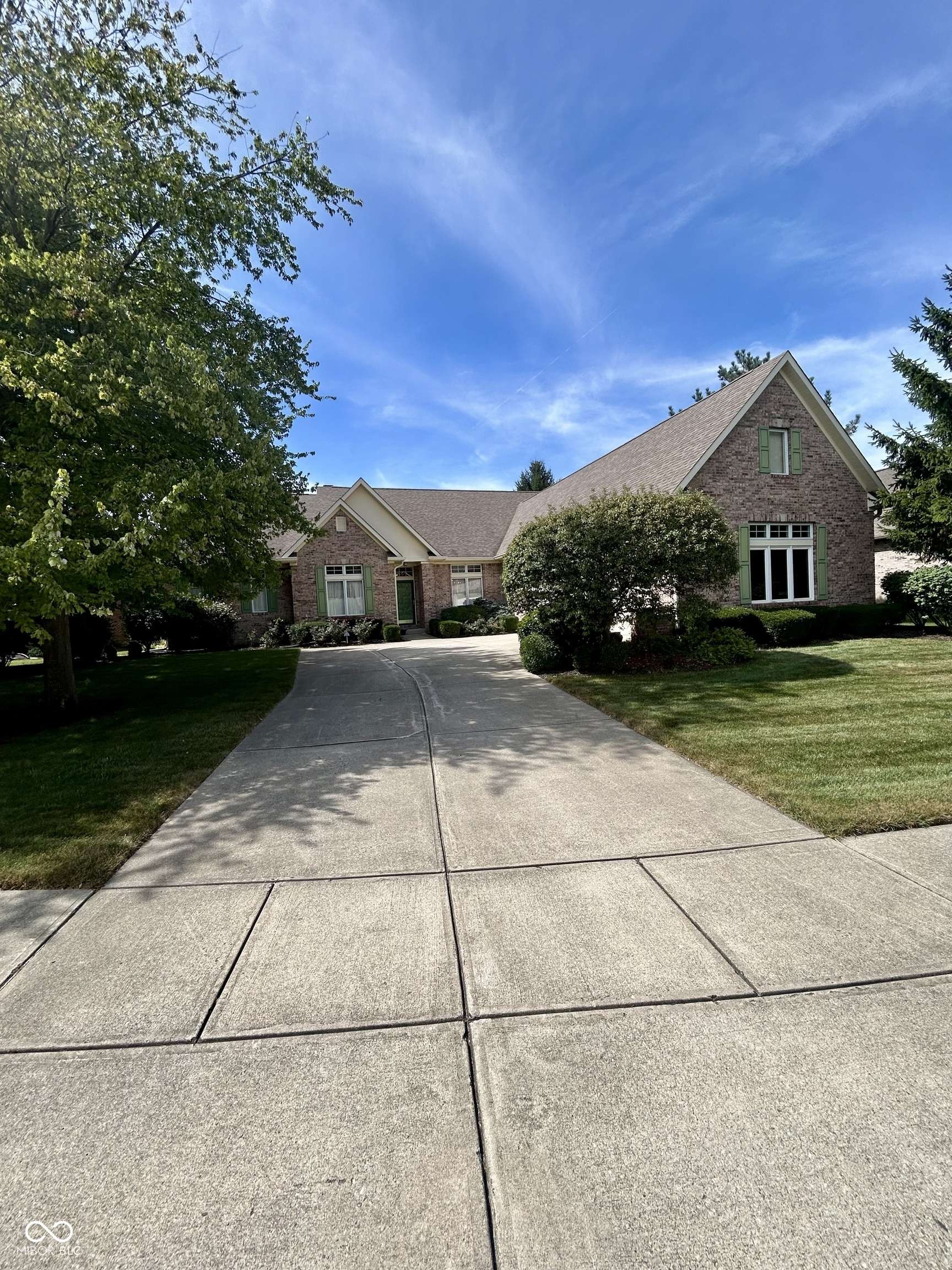 9750 Colonial DR, Carmel, IN 46032