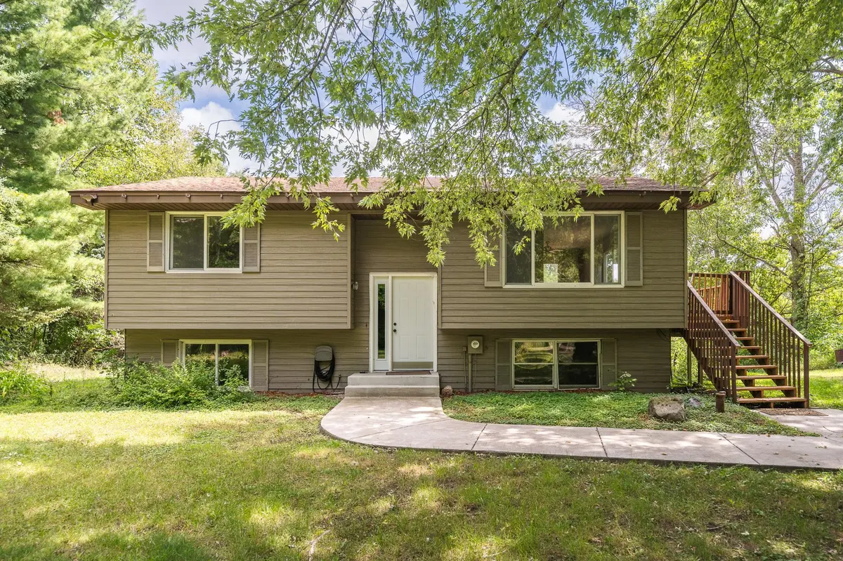 2203 100th ST, Somerset, WI 54025