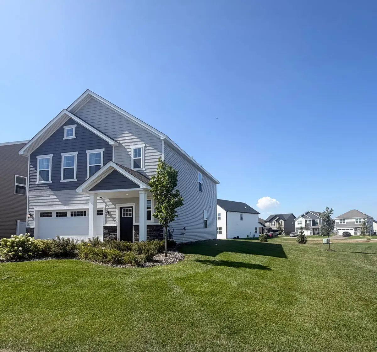 10634 Hinton AVE S, Cottage Grove, MN 55016