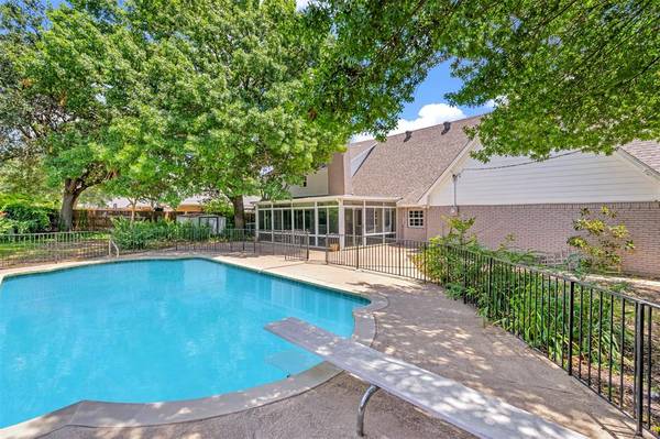 7029 Spring Valley Road, Dallas, TX 75254