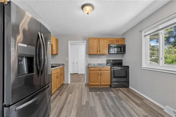 11415 Myrtle AVE, Kansas City, MO 64137