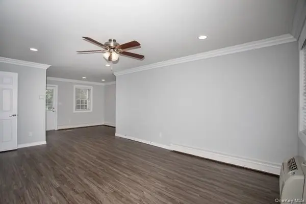 53 S Clinton AVE #N2, Bay Shore, NY 11706