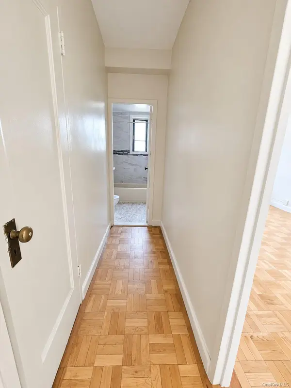 1920 McGraw AVE #MD, Bronx, NY 10462