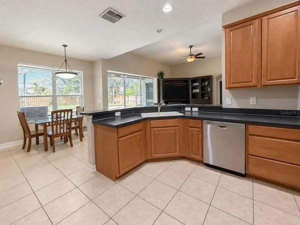127 WEKIVA POINTE CIR, Apopka, FL 32712