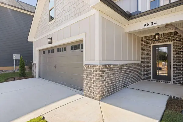 9804 Mayfly Road, Ooltewah, TN 37363