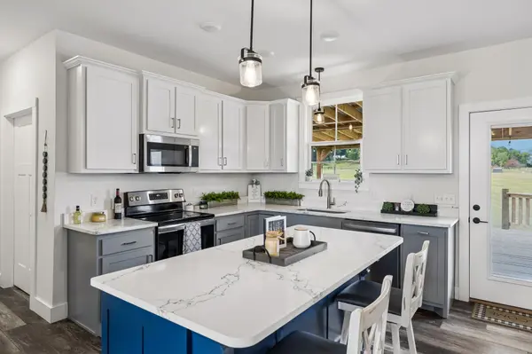 997 Bear Carr Rd, Westmoreland, TN 37186