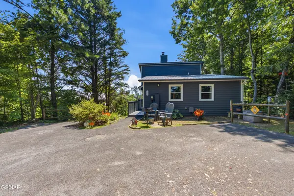 1415 S Baden Drive, Gatlinburg, TN 37738