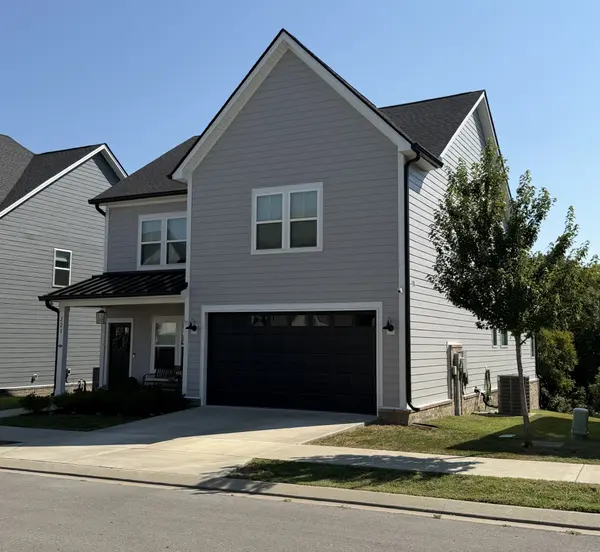 221 Sounder Cir, La Vergne, TN 37086