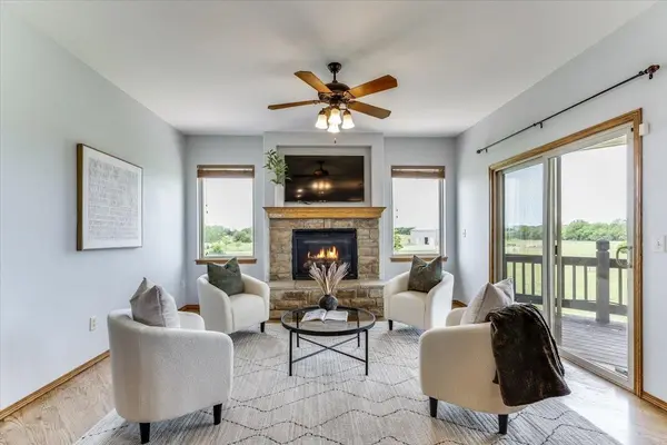 8015 S Butterfly Ct, Clearwater, KS 67026-8572