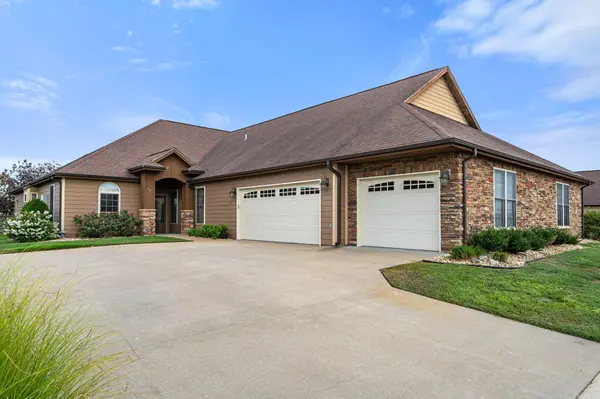 56 Mountain View CT, Branson West, MO 65737