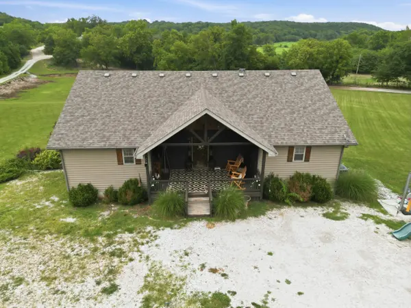 16464 100, Wheatland, MO 65779
