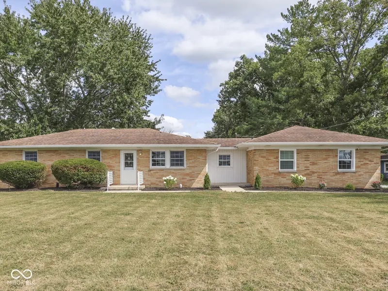 4051 N 400 RD W, Bargersville, IN 46106