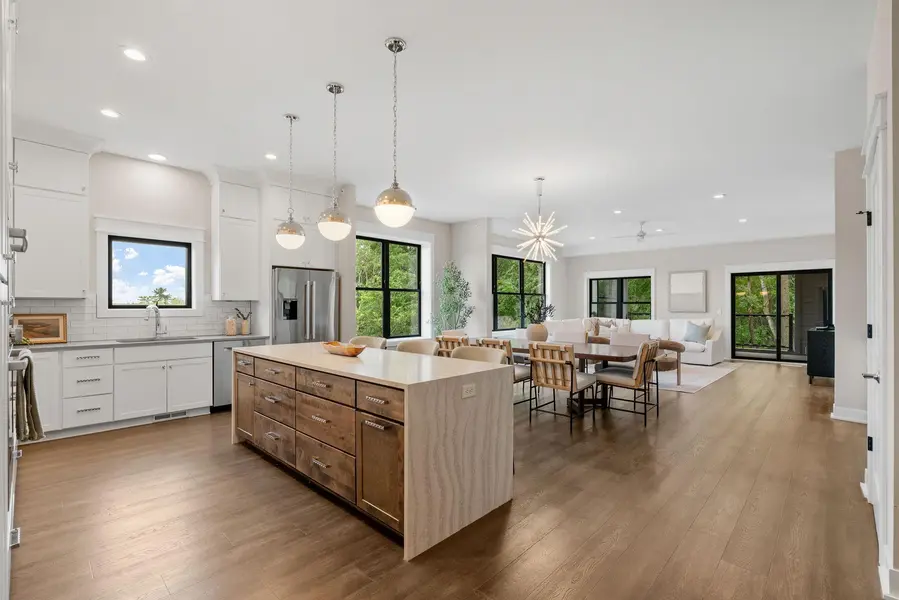 5754 Shady Oak RD S #1, Minnetonka, MN 55343
