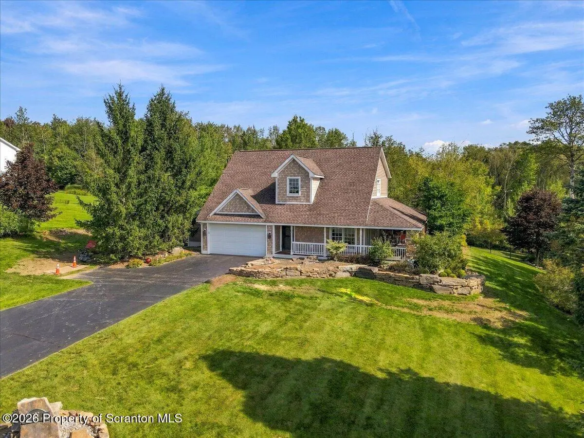 102 Healey Hill RD, Greenfield Twp, PA 18407