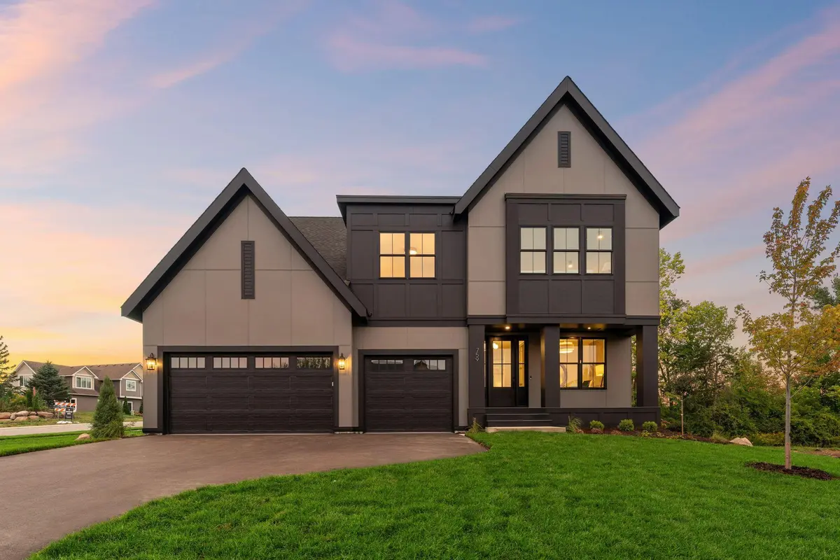 5240 Polaris LN, Plymouth, MN 55446
