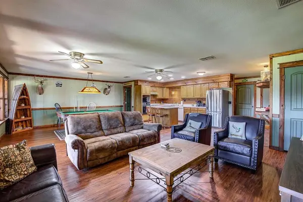 166 County Road 1559, Alba, TX 75410