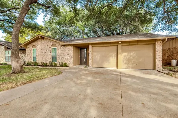 1902 Glenwick Lane, Irving, TX 75060