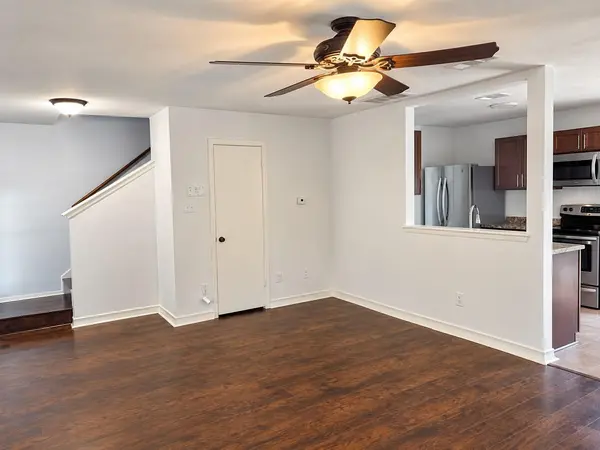 1015 E Yager LN #129, Austin, TX 78753