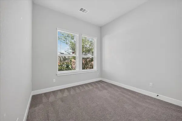 105 Lantana CV, Bastrop, TX 78602