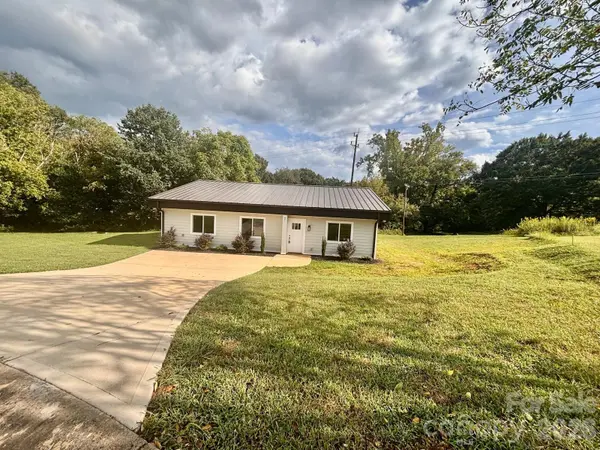 901 Linney LN, Shelby, NC 28152