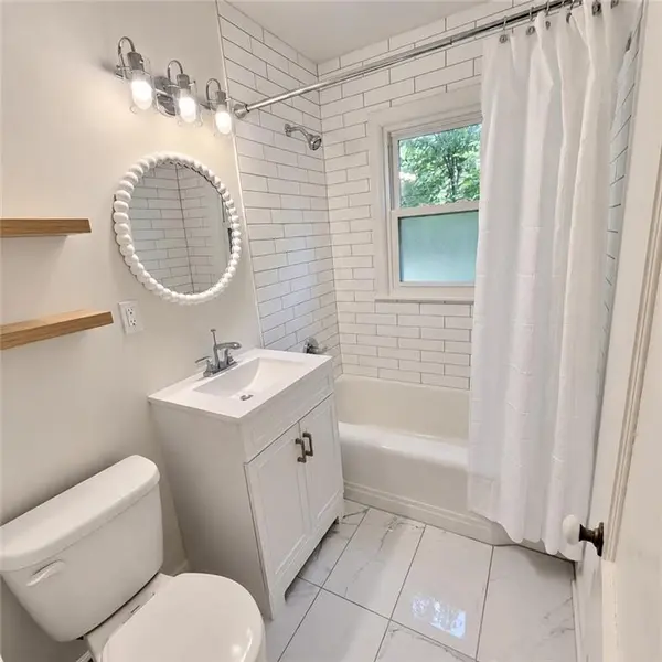 4813 Canterbury ST, Roeland Park, KS 66205
