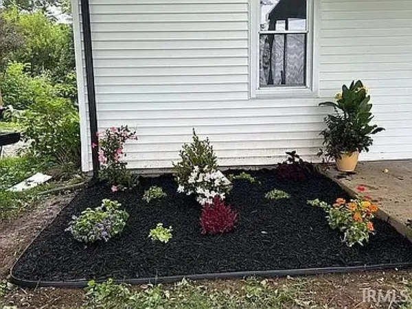 2880 Oliver Springfield RD, Mount Vernon, IN 47620-7284