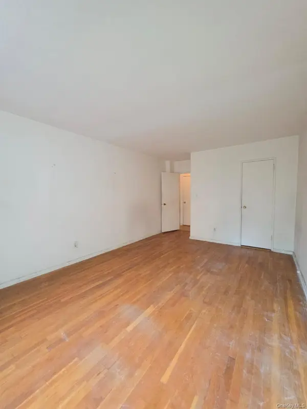 679 W 239th #3E, Bronx, NY 10463