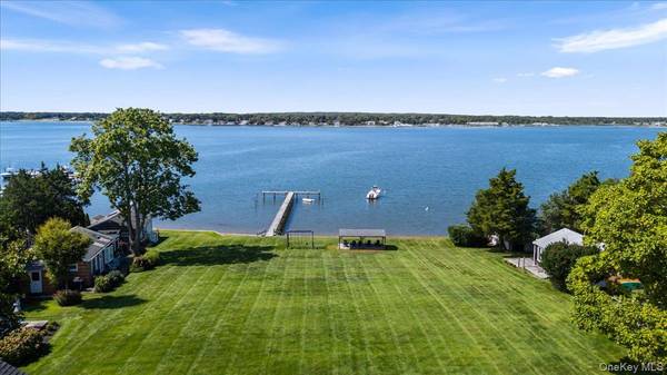 46 Rampasture #3, Hampton Bays, NY 11946