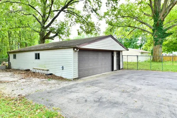 2051 N Avon, Avon, IN 46123