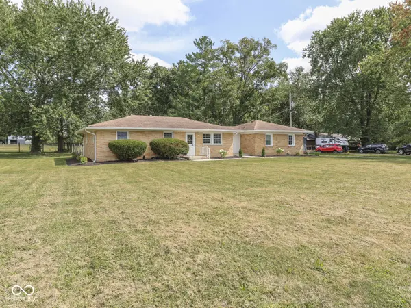4051 N 400 RD W, Bargersville, IN 46106