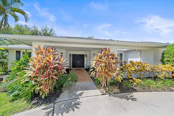 6840 COUNTRY LAKES CIR, Sarasota, FL 34243