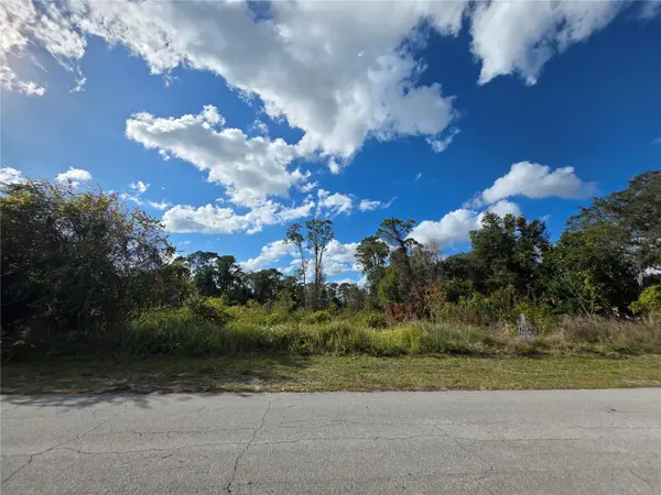 520 W KINGWAY DR, Deltona, FL 32725