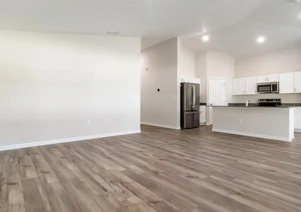 2304 CANYON OAK DR, Davenport, FL 33837