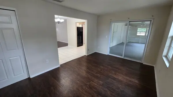 3012 E WATERS AVE, Tampa, FL 33604